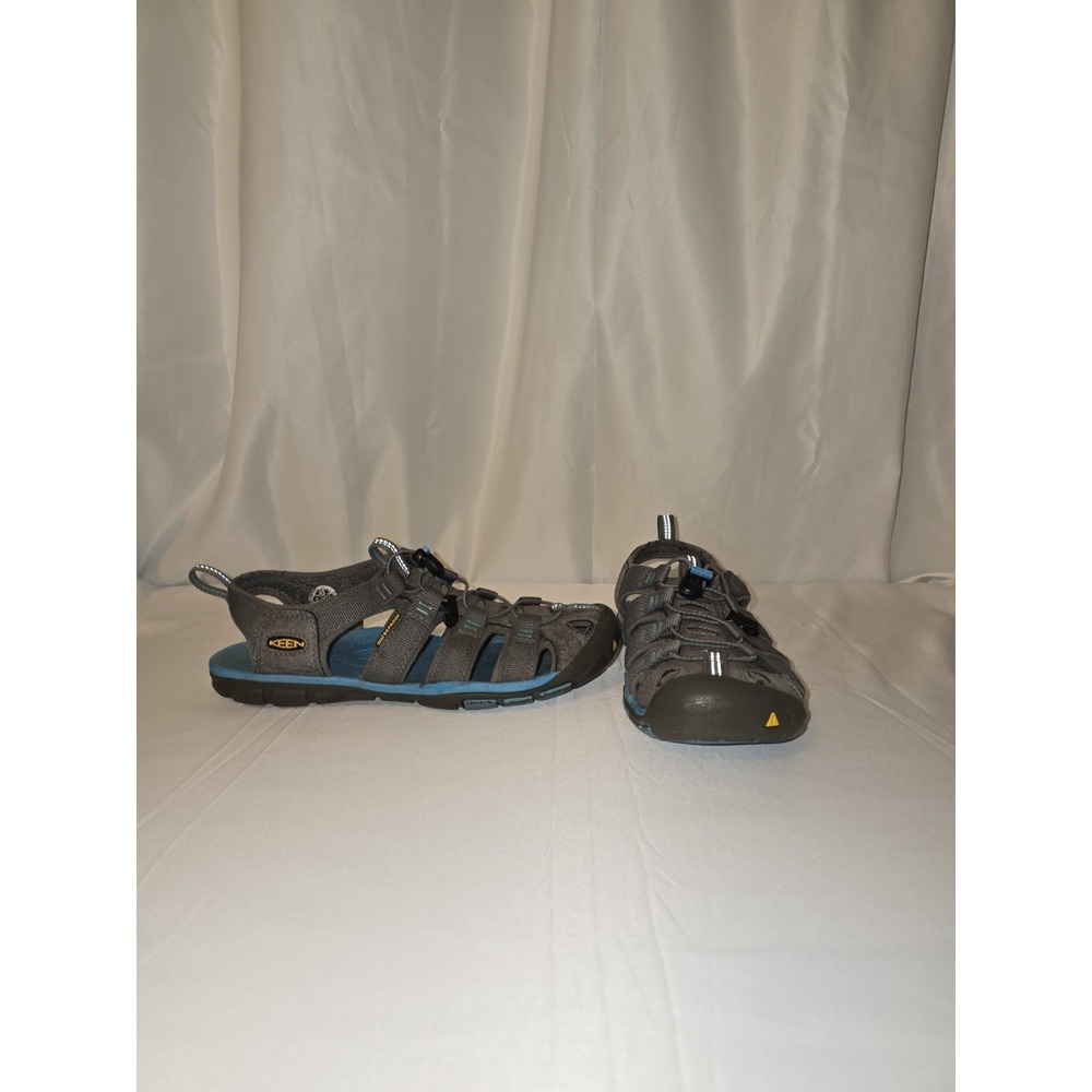 KEEN Women's Gray Grey Clearwater Waterproof Hiking River Sandals Shoes 9.5 M